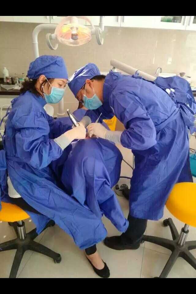 松滋牙齒矯正-專家團(tuán)隊